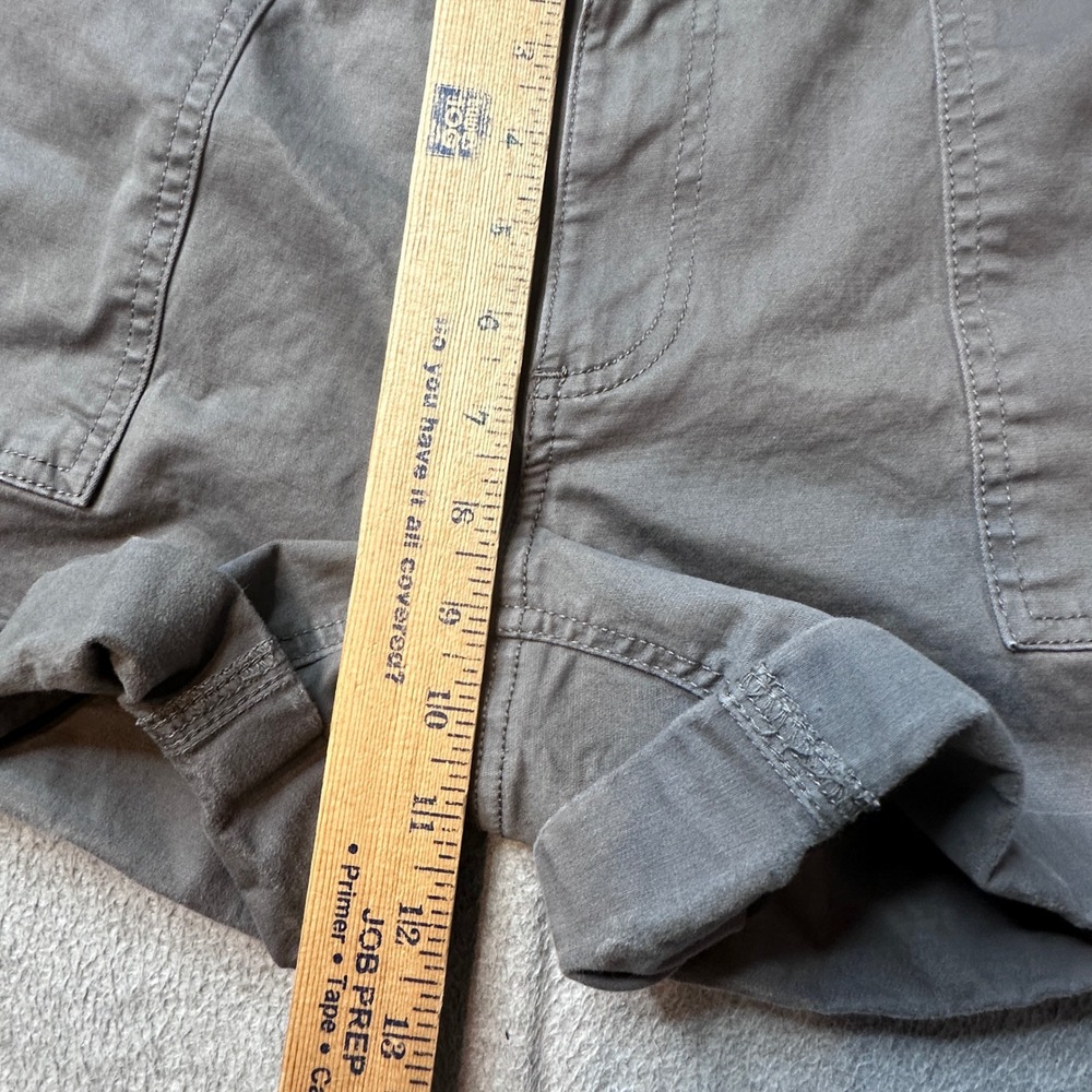 Magellan Outdoors Shorts Womens 12 Grey Utility Hiking Cuffed Cotton Spandex - Picture 6 of 9